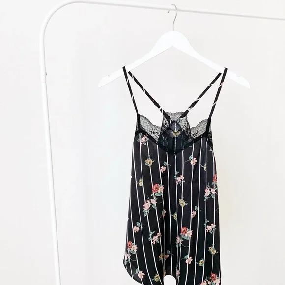 BLACK SCALLOP LACE CAMI - PINSTRIPE FLOARAL - Picture 3 of 7